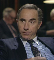 An experienced Civil Servant of some 30-odd years standing, Sir Humphrey Appleby has not only gained a knighthood, but worked his way up to become the top ... - yes_minister_sir_humphrey