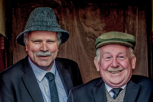  Victor McDade (Greg Hemphill), Jack Jarvis (Ford Kiernan).