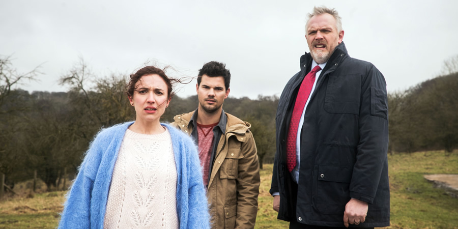 Cuckoo Series 4, Episode 5 - Walkabout - British Comedy Guide