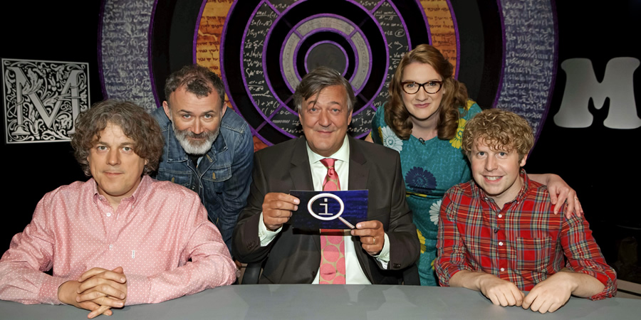 qi-series-m-episode-9-messing-with-your-mind-british-comedy-guide