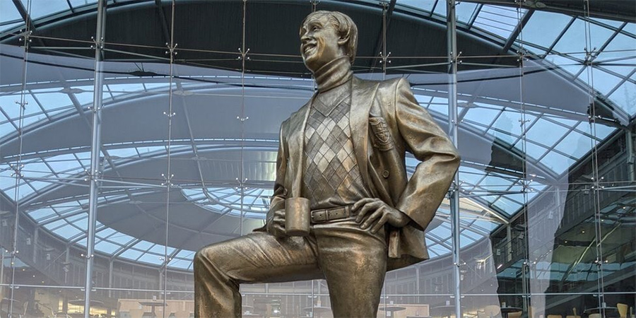 Alan Partridge statue.