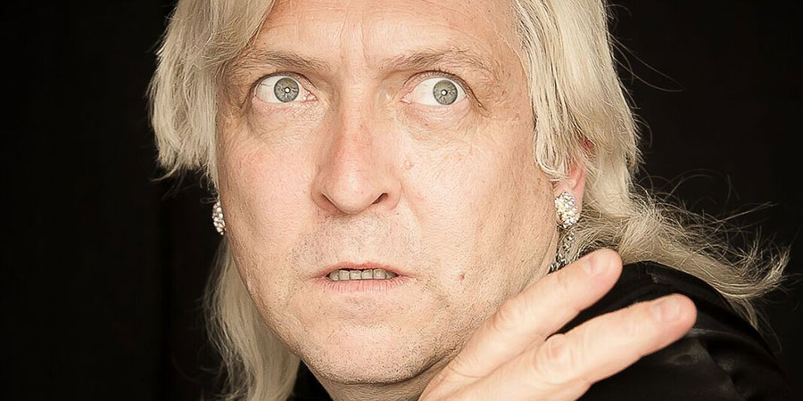 Alex Lowe: Clinton Baptiste - Random 8 interview - British Comedy Guide